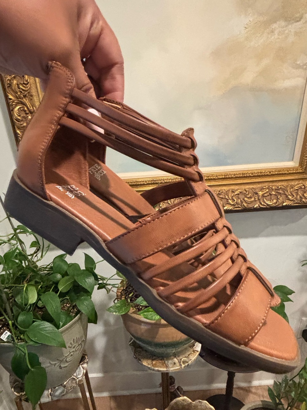 FRYE AND CO. Tan Strappy Leather Sandals